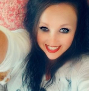 Meet your Posher, Debra